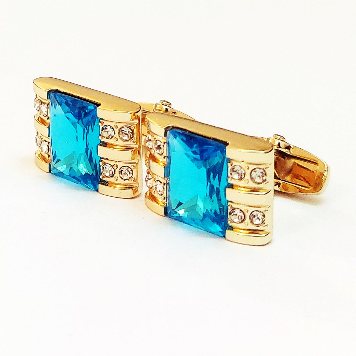 A Very Good Looking Pair Of Cufflinks For Men