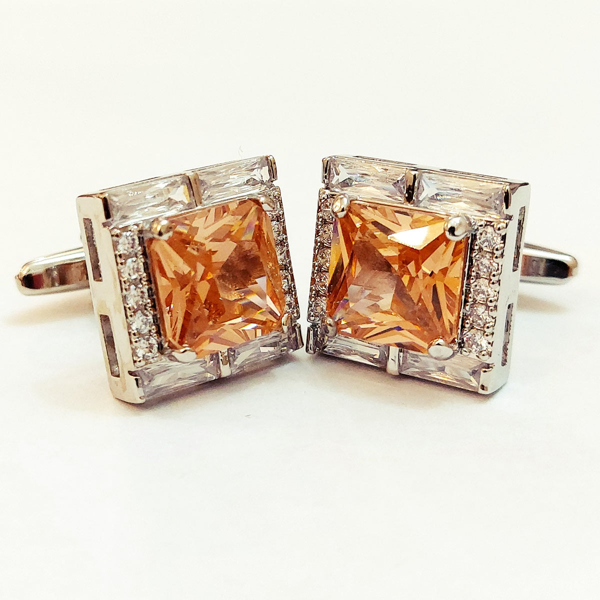 Lovely Phenomenal Smart Looking Cufflinks For Men