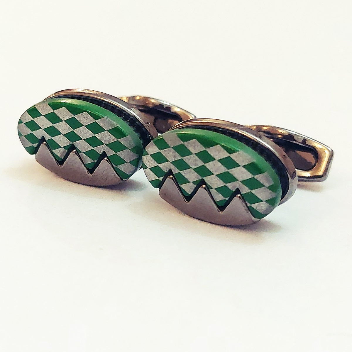 Pretty Handsome & Lovely Cufflinks For Men ( Black/Green )