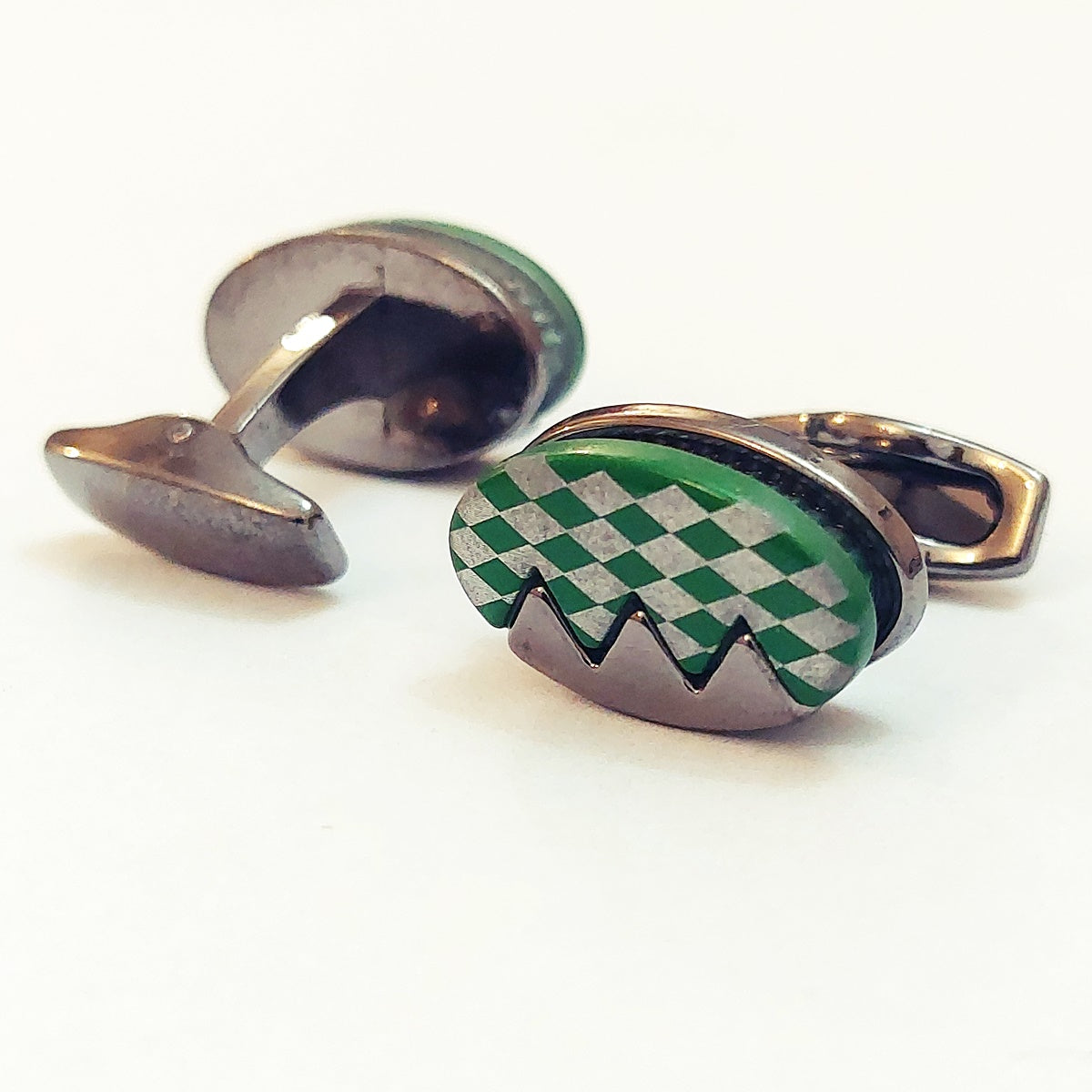 Pretty Handsome & Lovely Cufflinks For Men ( Black/Green )