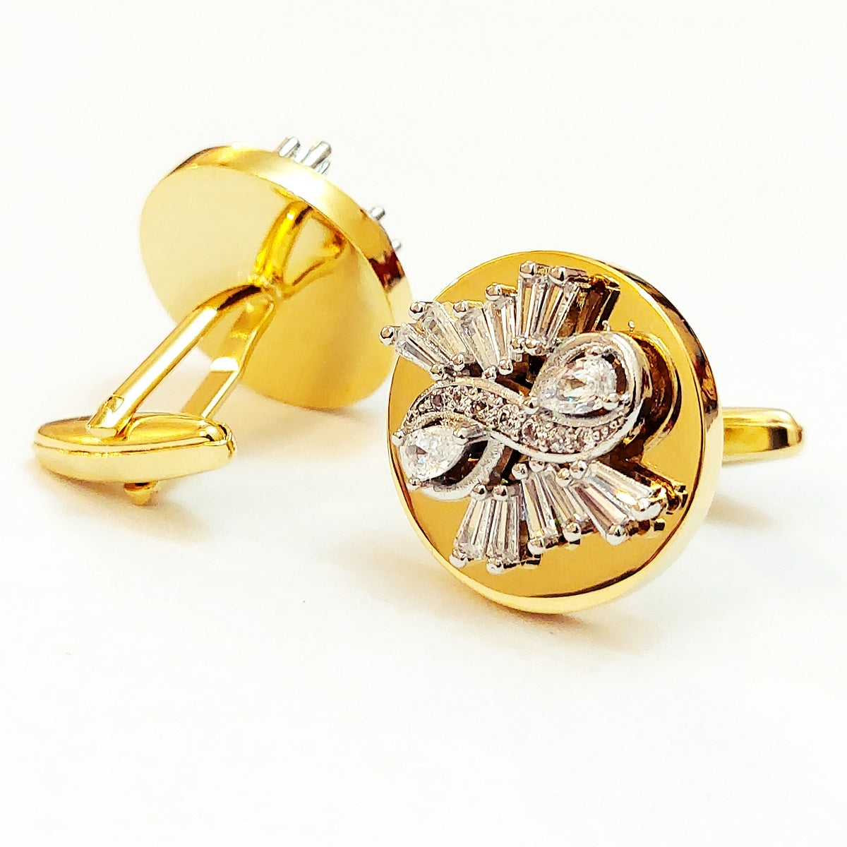 Magnificent Luxury Pair Of Cufflinks For Men
