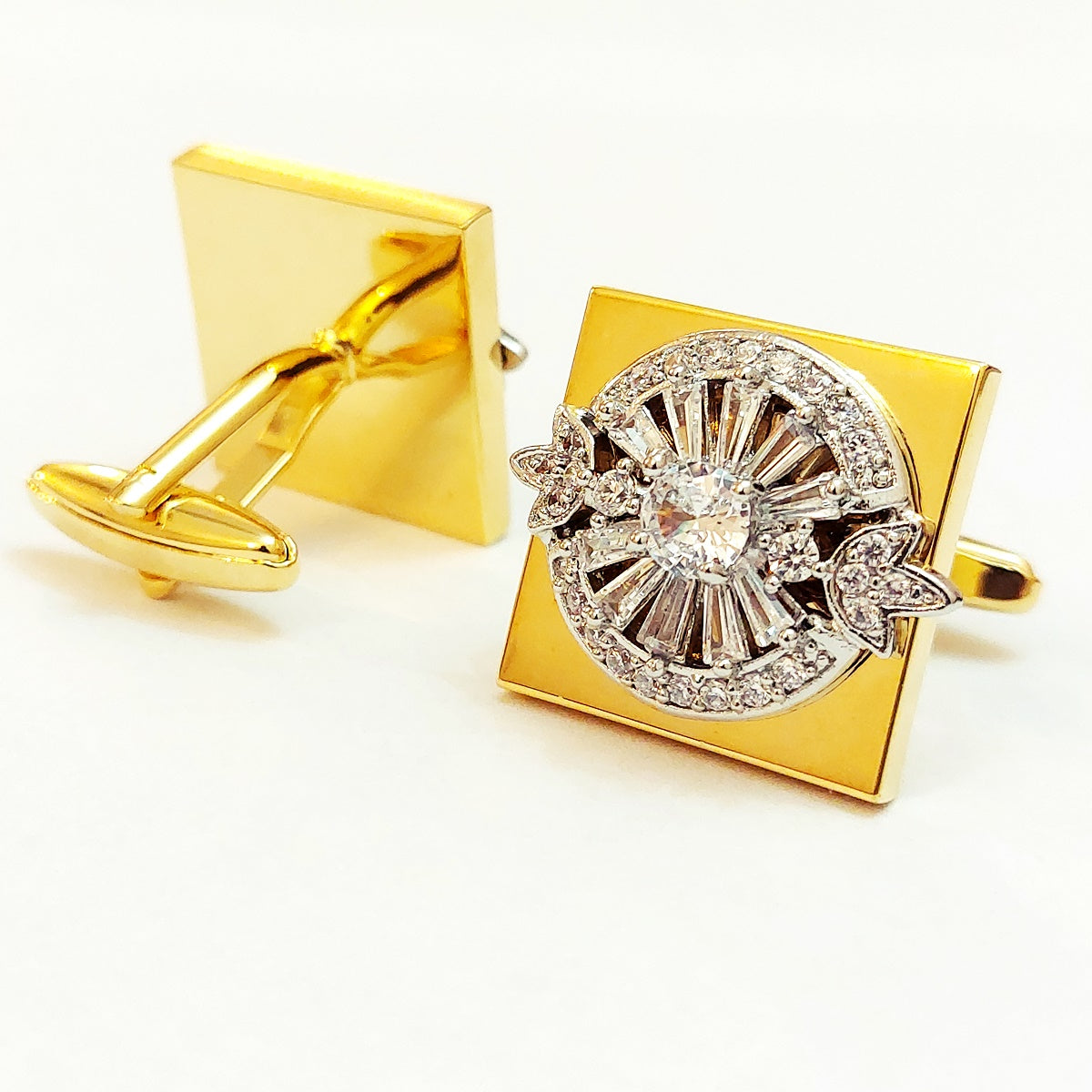 Magnificent Luxury Pair Of Cufflinks For Men