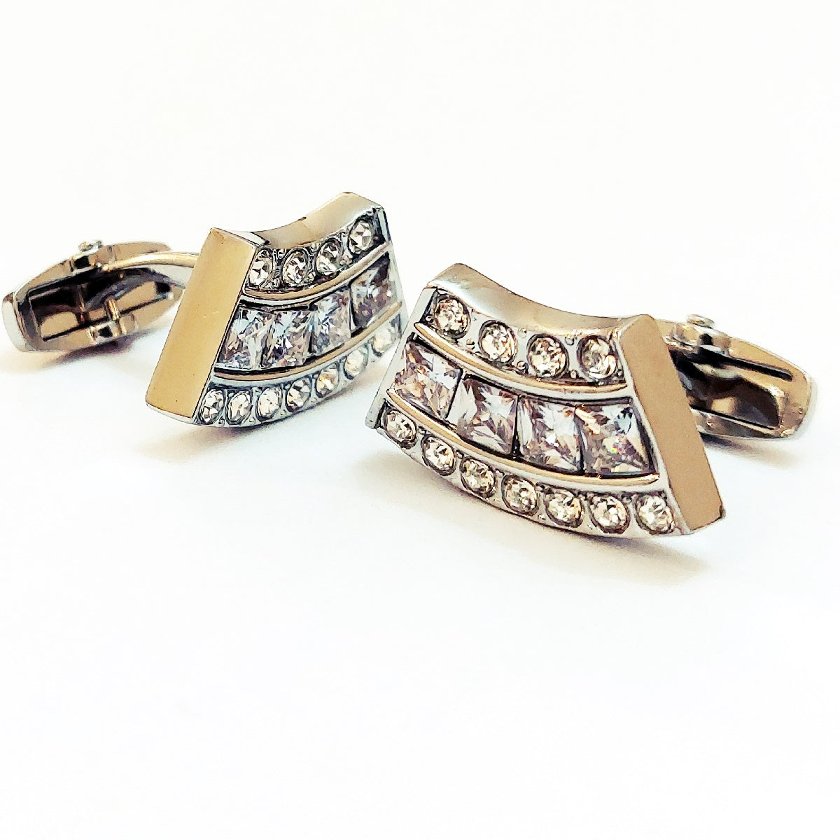 Very Smart Looking Cufflinks For Men