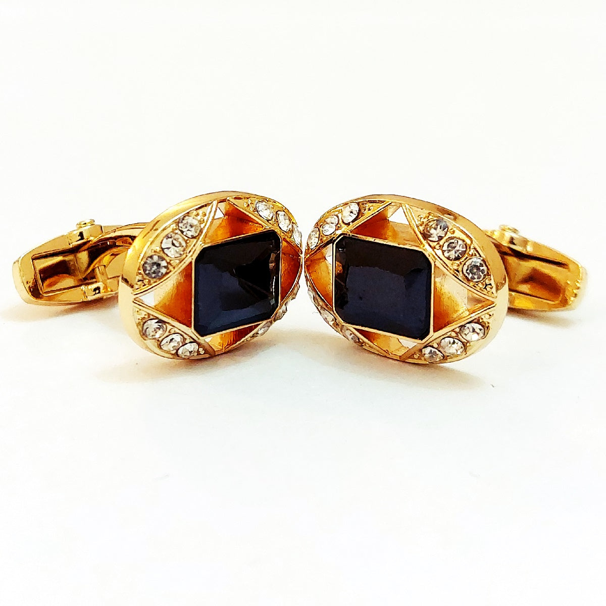 Very Smart Looking Cufflinks For Men