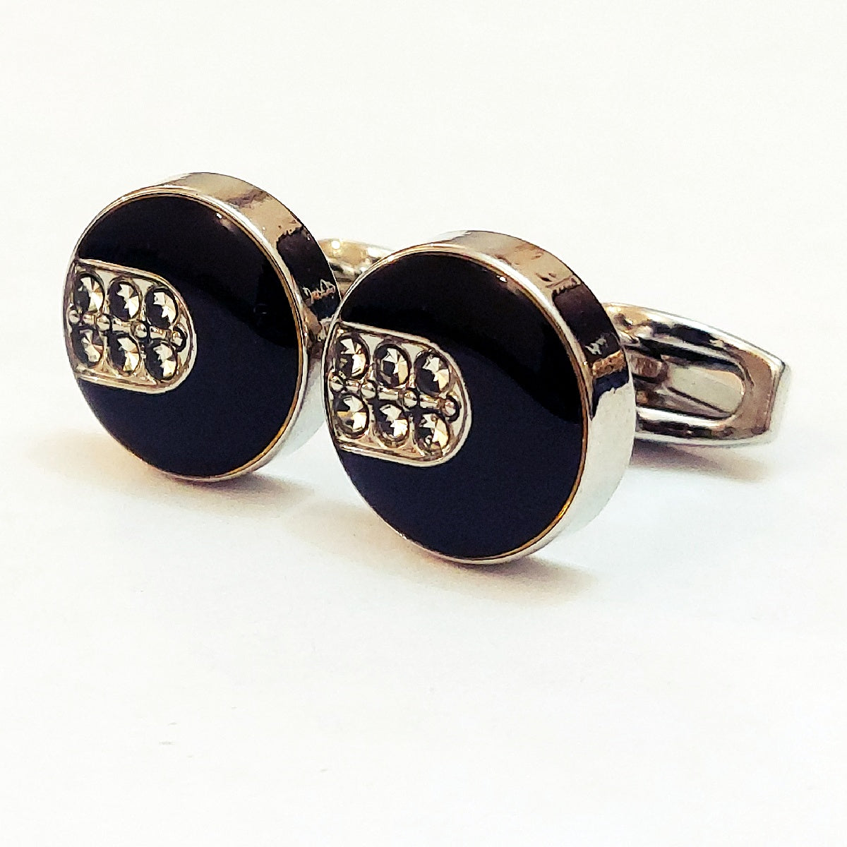 Beautiful Pair Of Cufflinks For Men (Black/Silver)