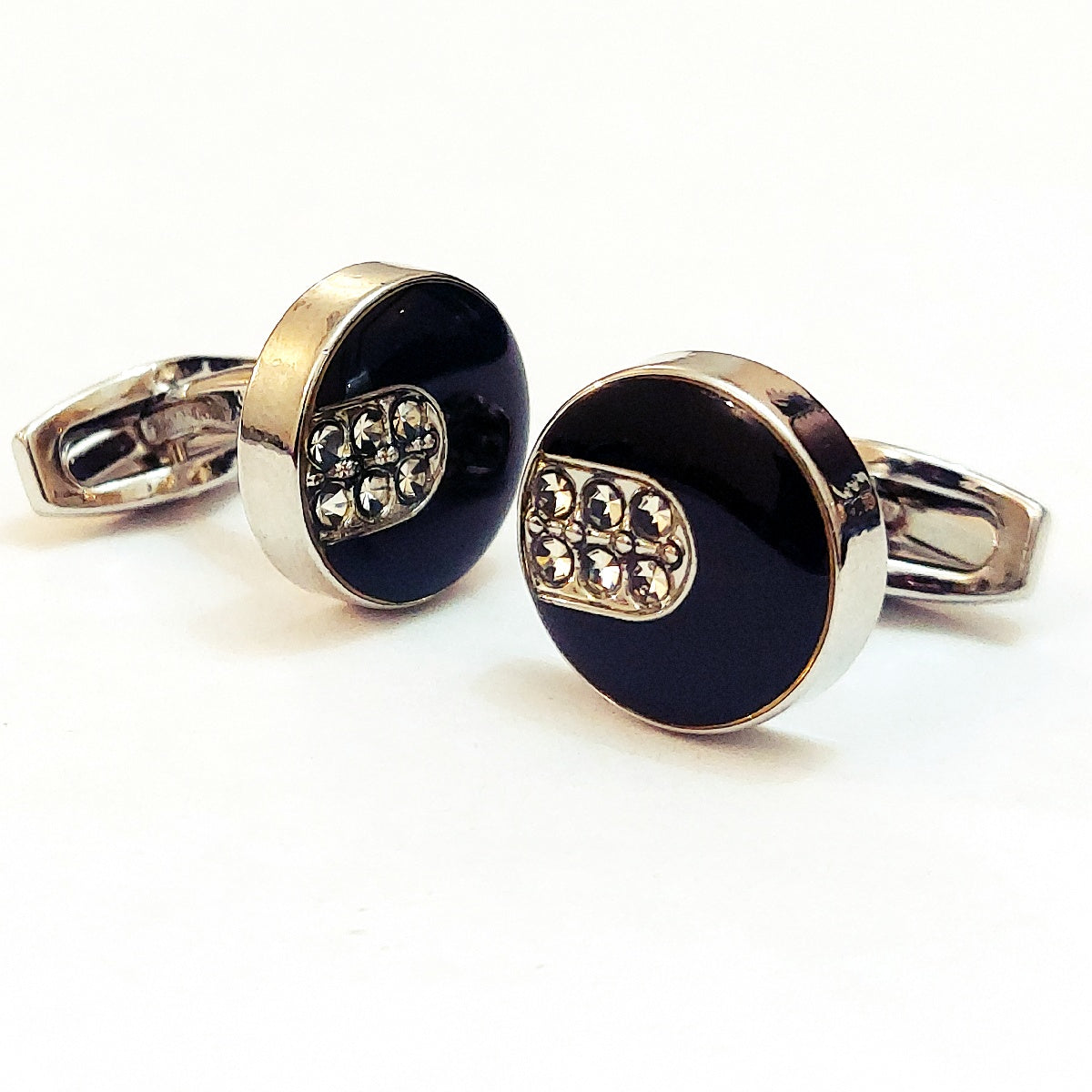 Beautiful Pair Of Cufflinks For Men (Black/Silver)