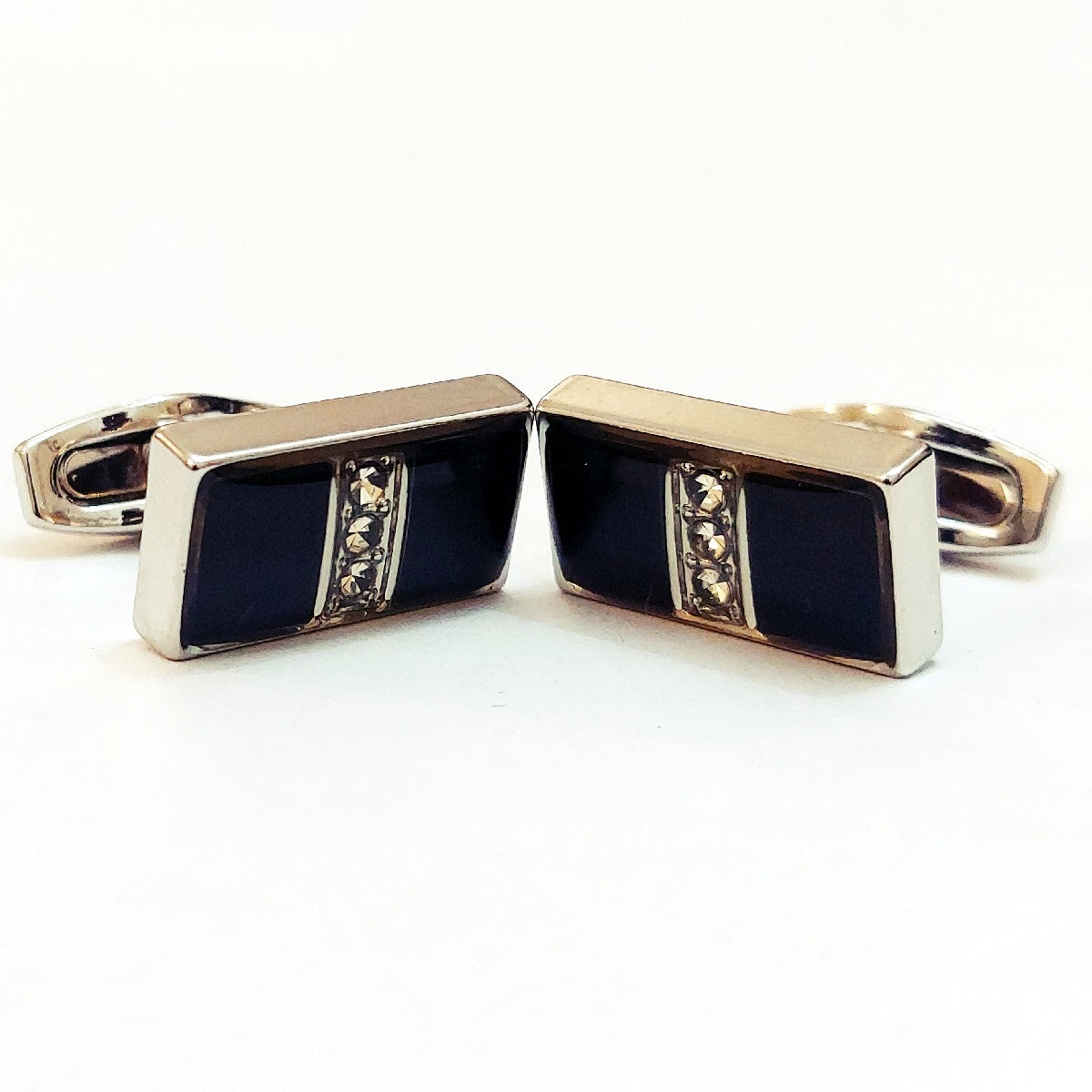 Beautiful Pair Of Cufflinks For Men (Black/Silver)