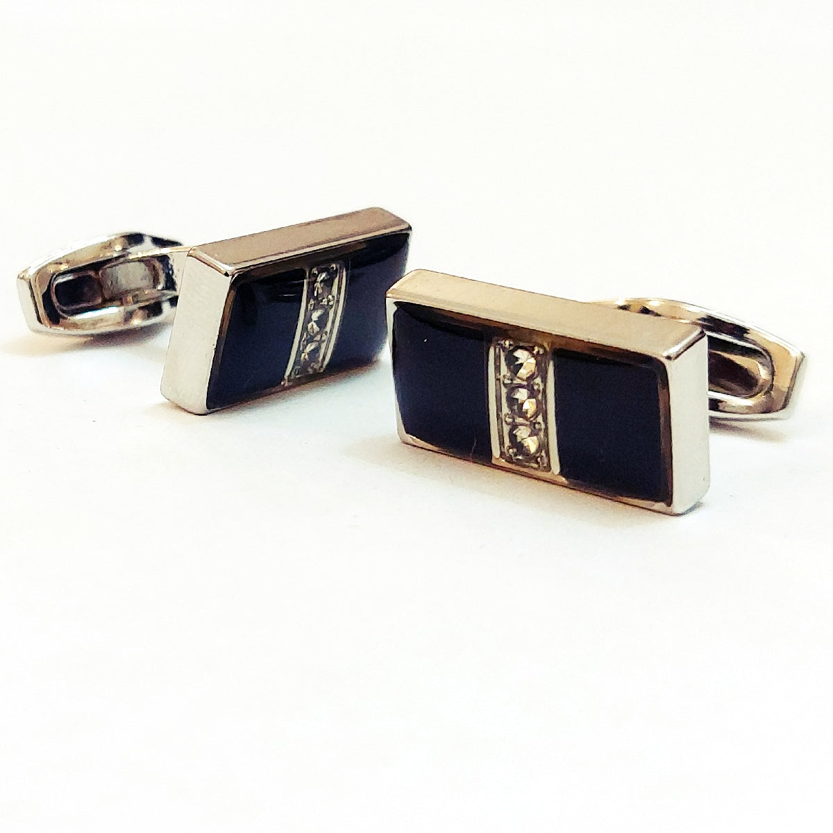 Beautiful Pair Of Cufflinks For Men (Black/Silver)