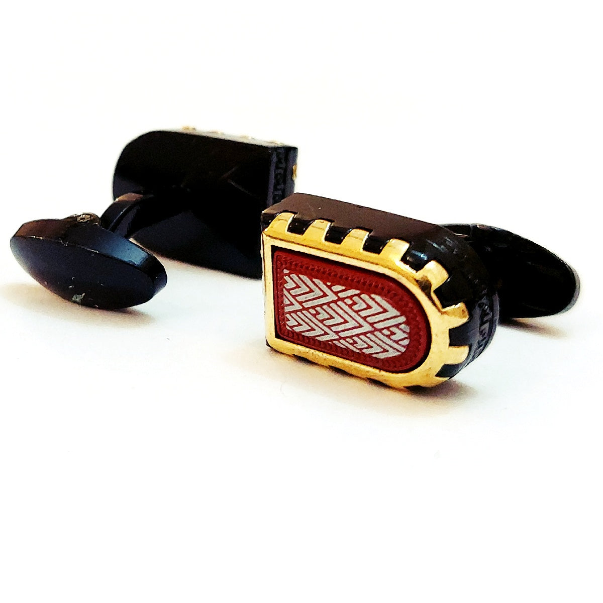Very Handsome Looking Cufflinks For Men