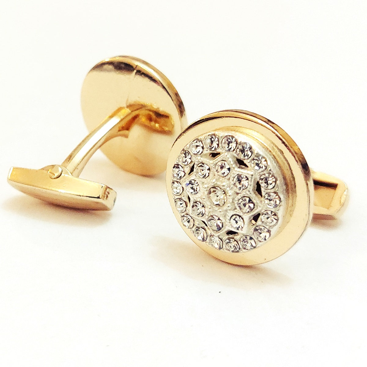 A Very Good Looking Pair Of Cufflinks For Men