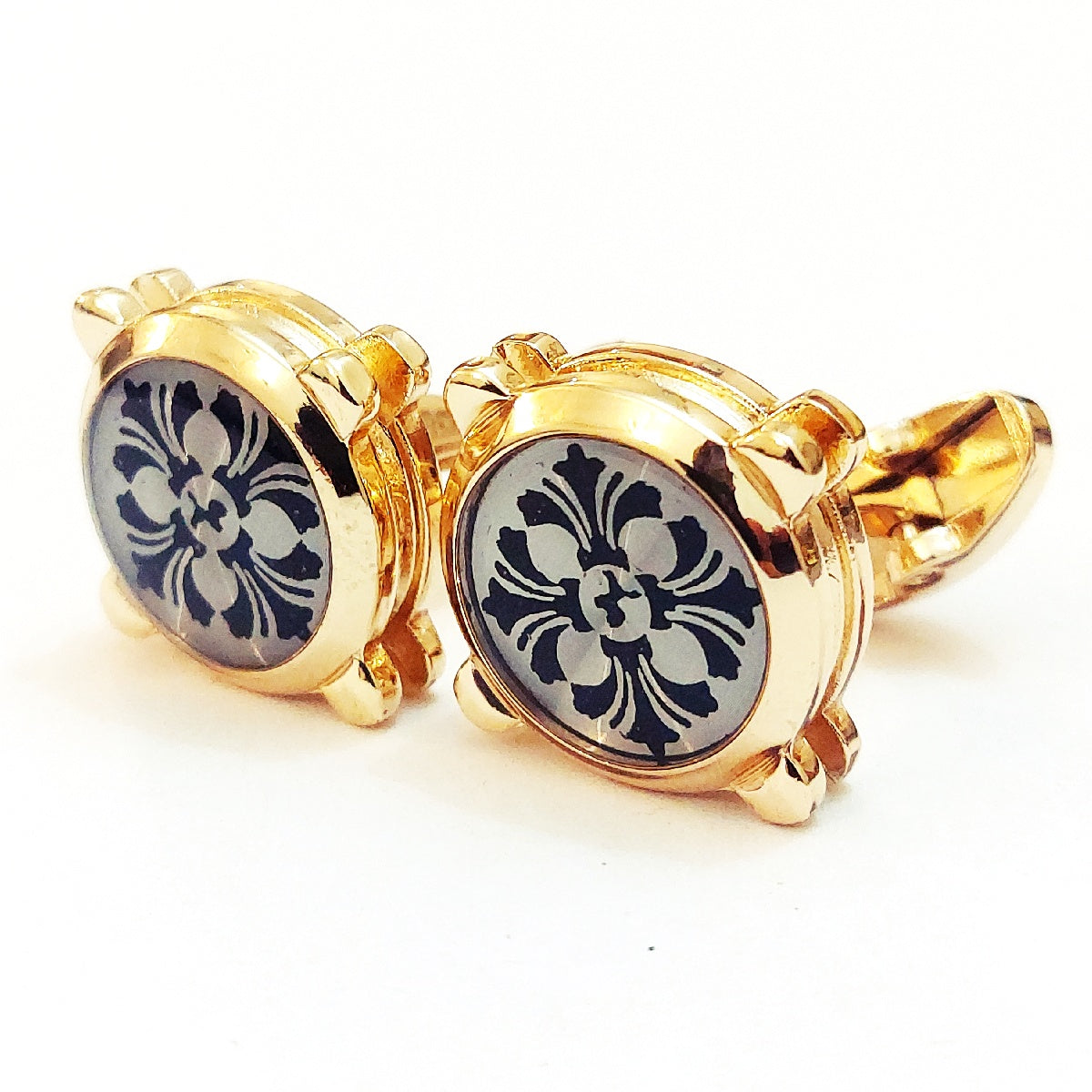 A Very Good Looking Pair Of Cufflinks For Men