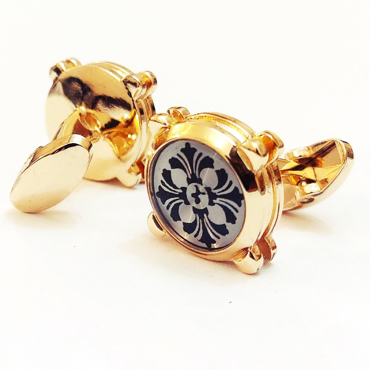A Very Good Looking Pair Of Cufflinks For Men