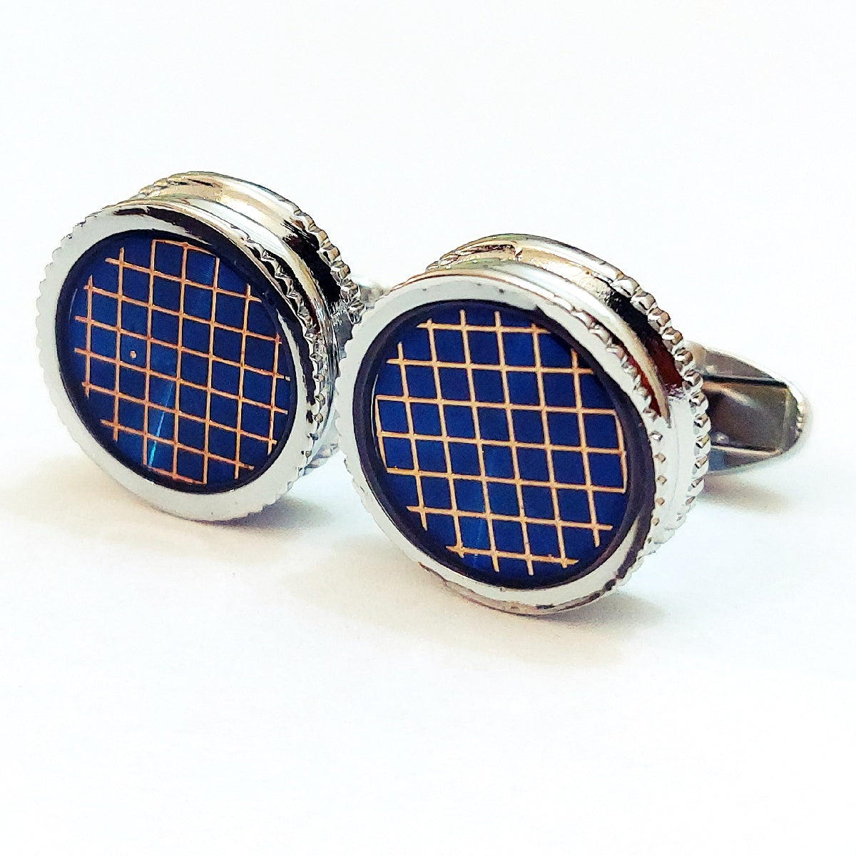 Very Handsome Looking Cufflinks For Men