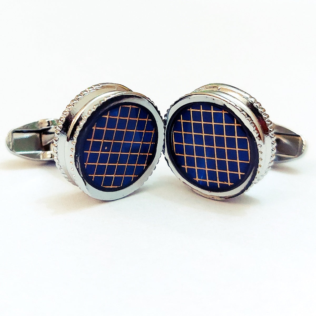 Very Handsome Looking Cufflinks For Men