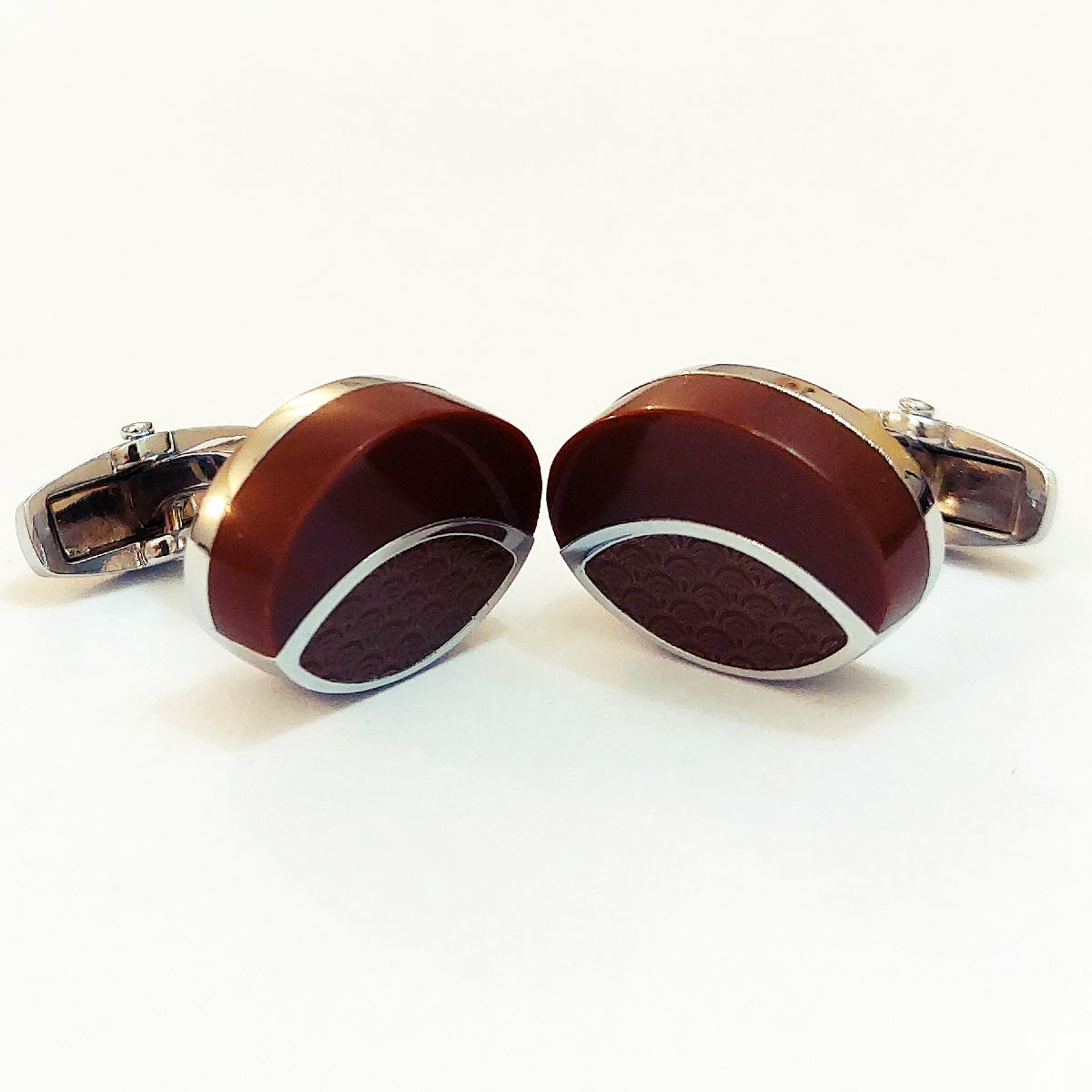Very Handsome Looking Cufflinks For Men