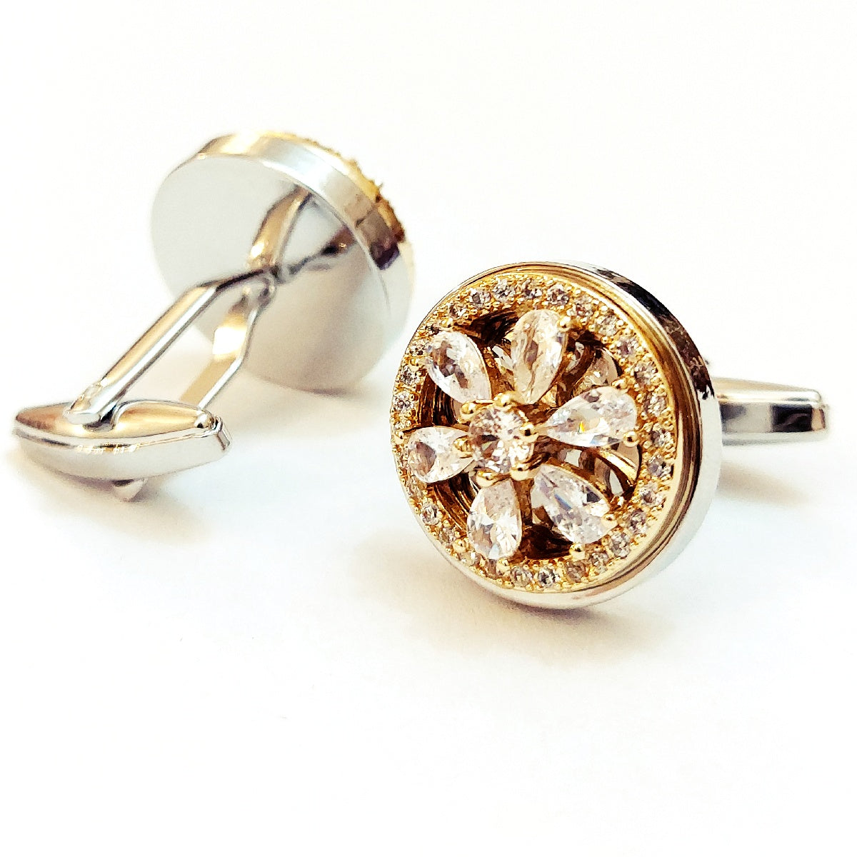 A Very Good Looking Pair Of Cufflinks For Men