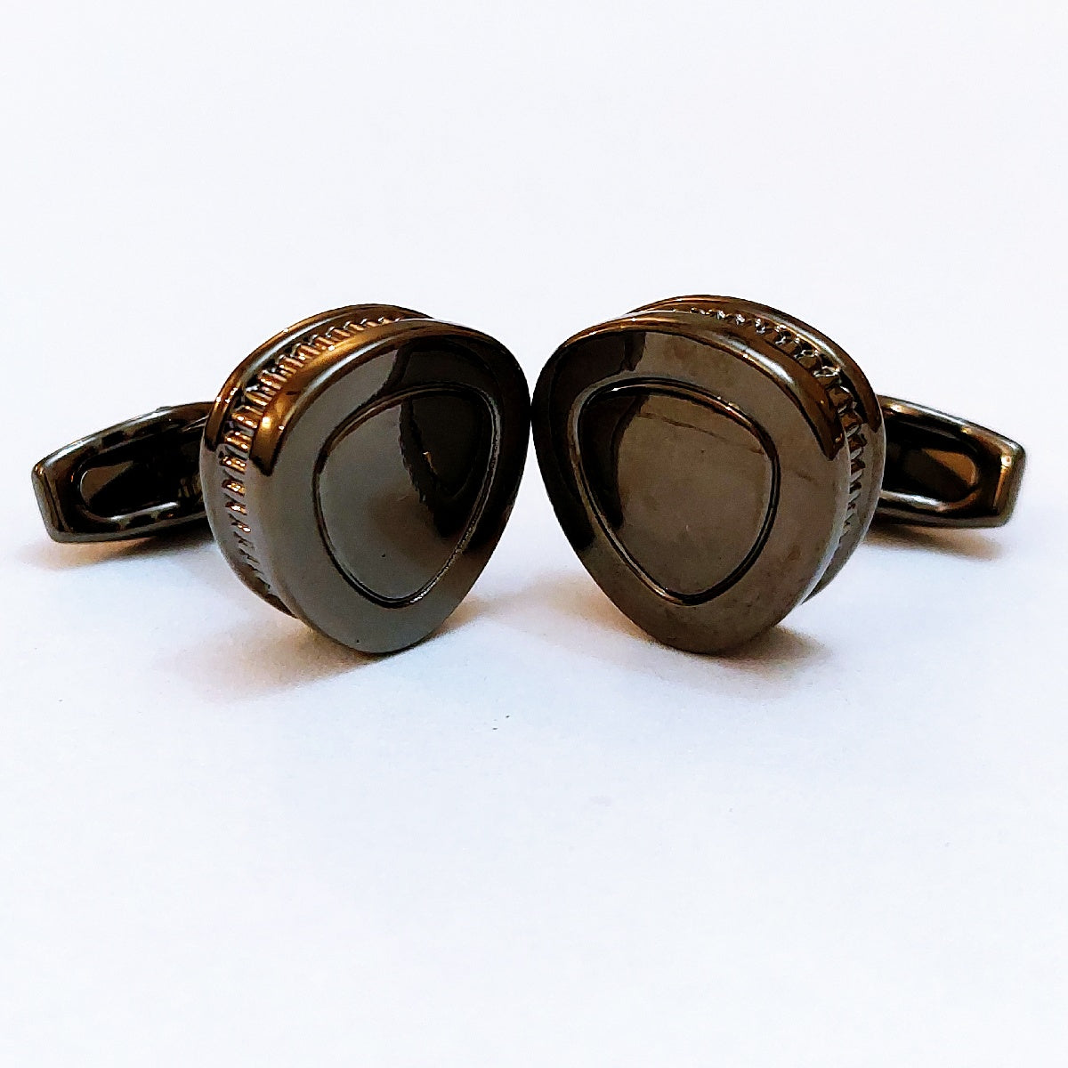 Very Smart Looking Cufflinks For Men