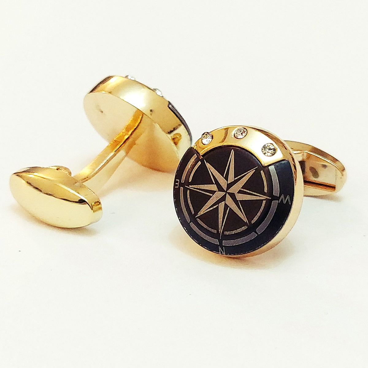 Very Smart Looking Cufflinks For Men ( Golden )