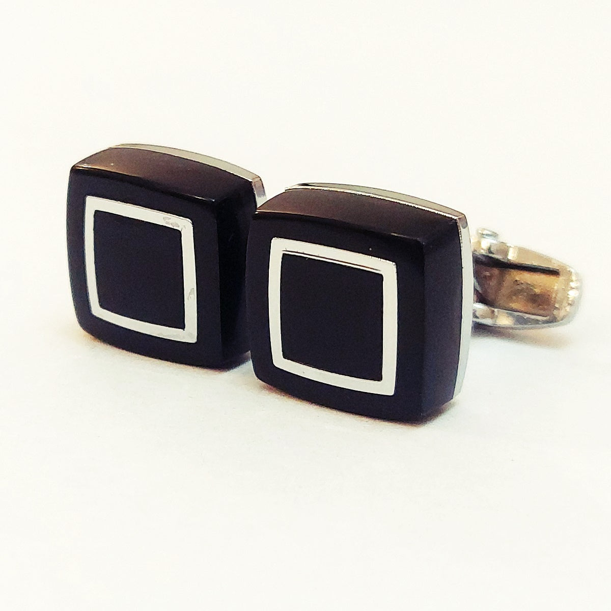 Pretty Handsome & Lovely Cufflinks For Men ( Silver/Black )