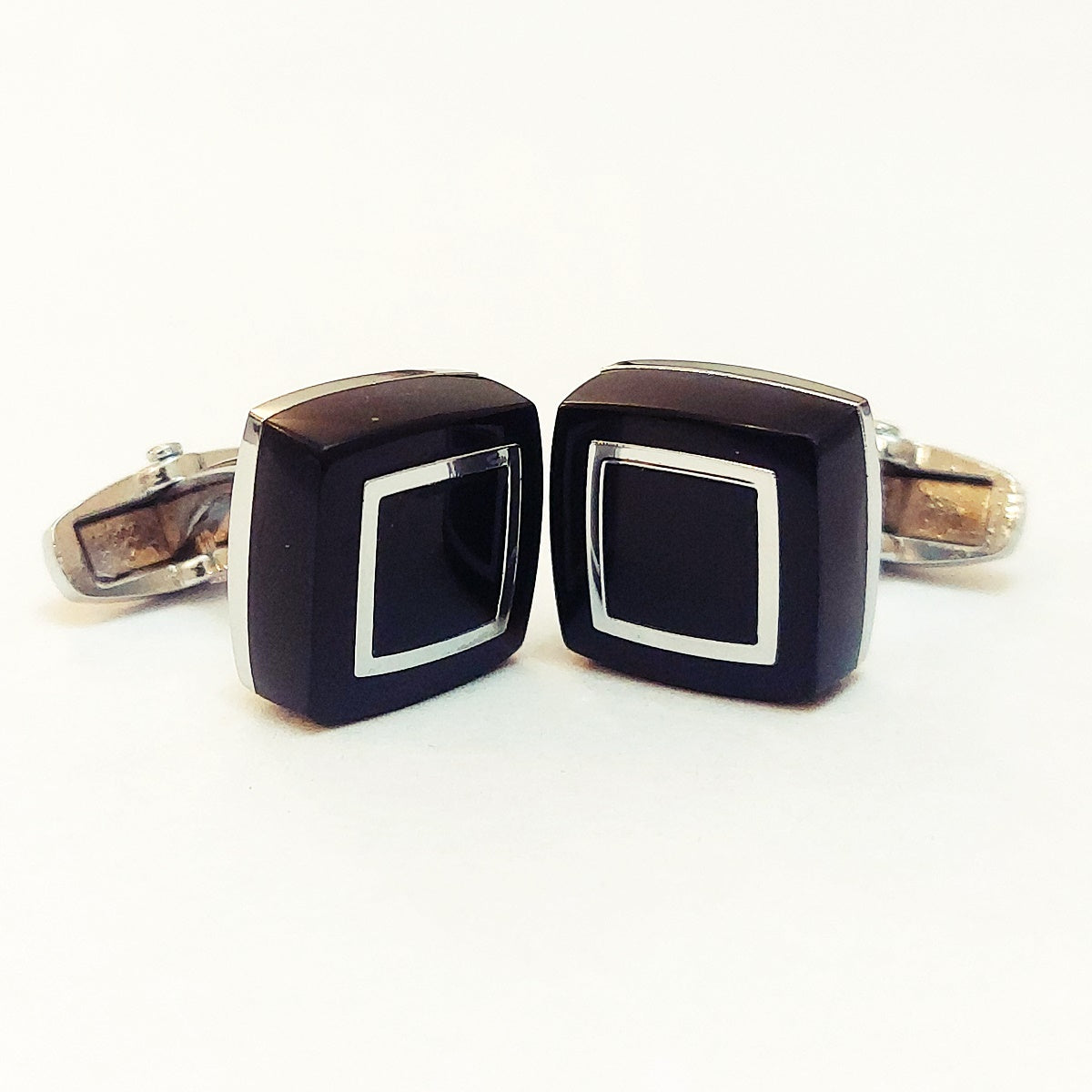 Pretty Handsome & Lovely Cufflinks For Men ( Silver/Black )