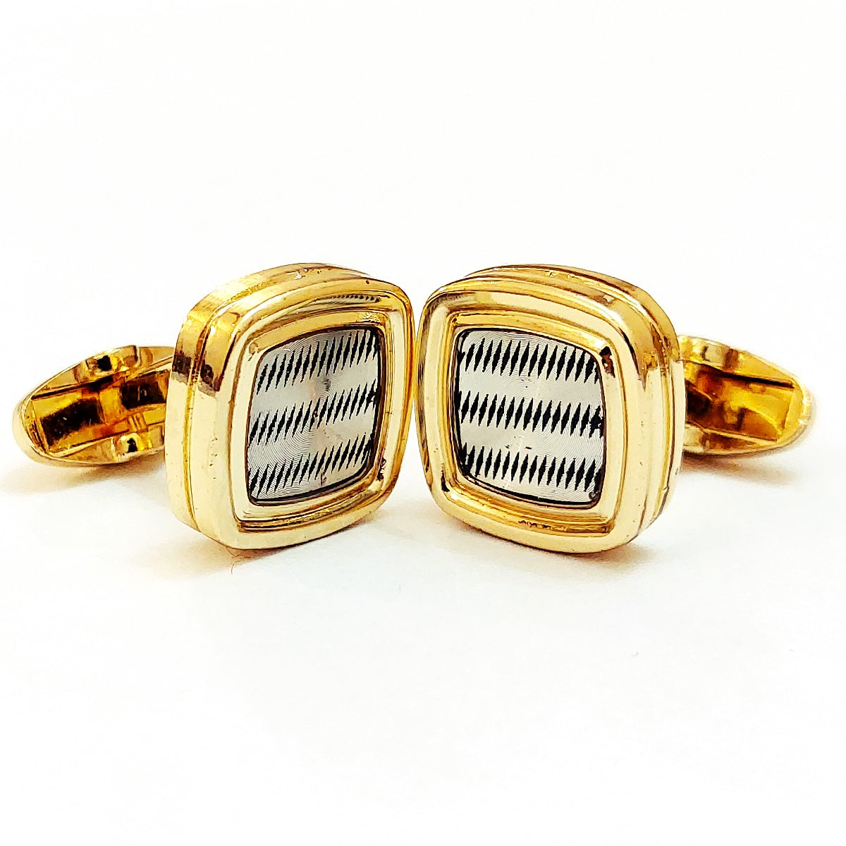 Very Pretty & Handsome Cufflinks For Men ( Golden )