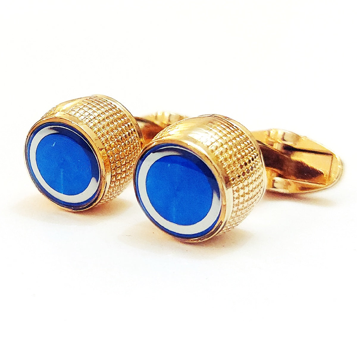 Very Handsome Looking Cufflinks For Men