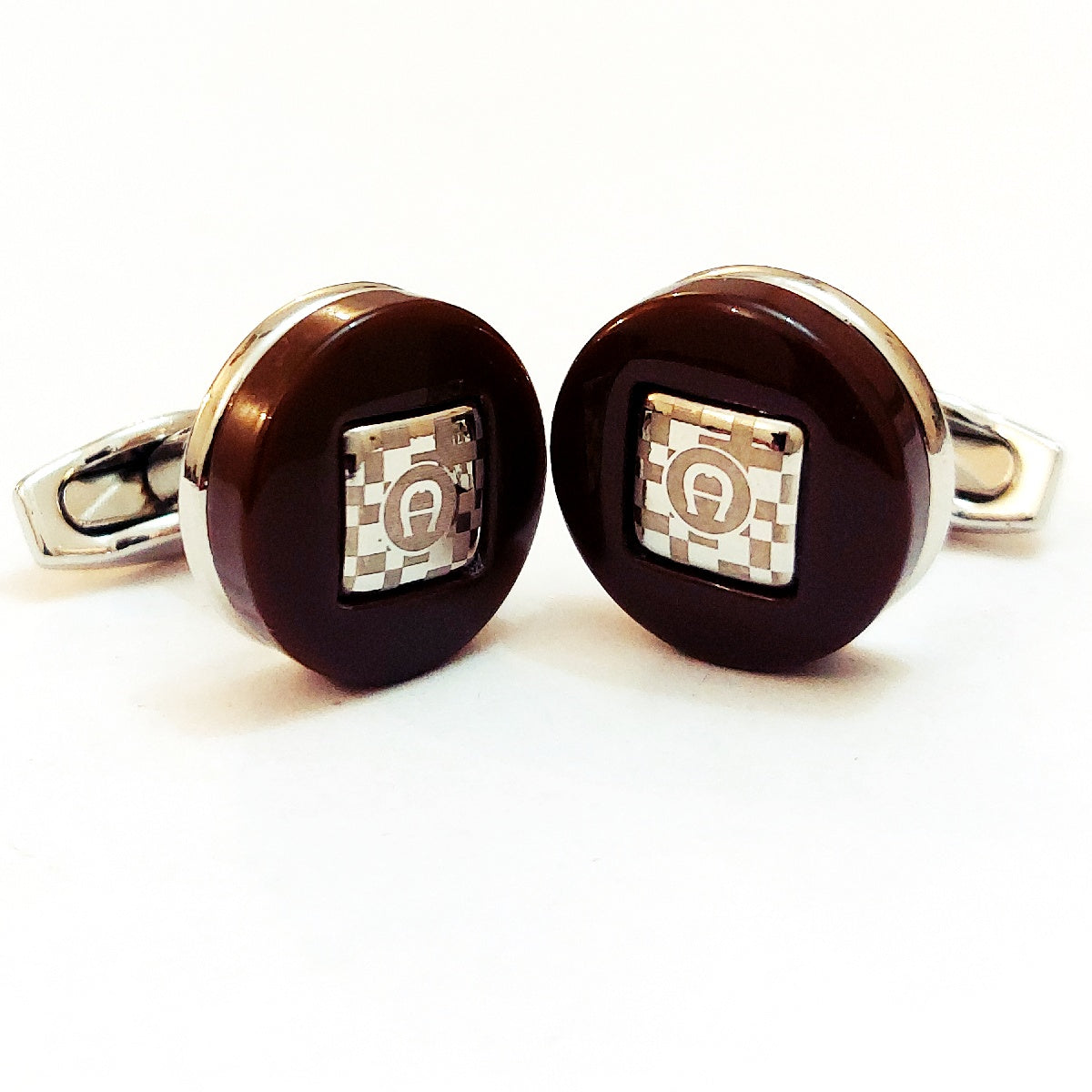 A Very Good Looking Pair Of Cufflinks For Men