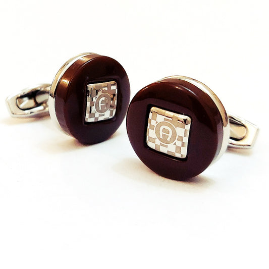 A Very Good Looking Pair Of Cufflinks For Men