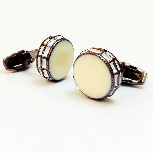 Very Handsome Looking Cufflinks For Men