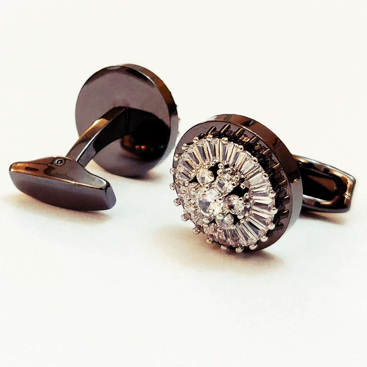 A Very Good Looking Pair Of Cufflinks For Men