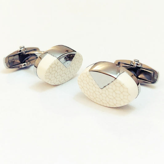 Very Handsome Looking Cufflinks For Men