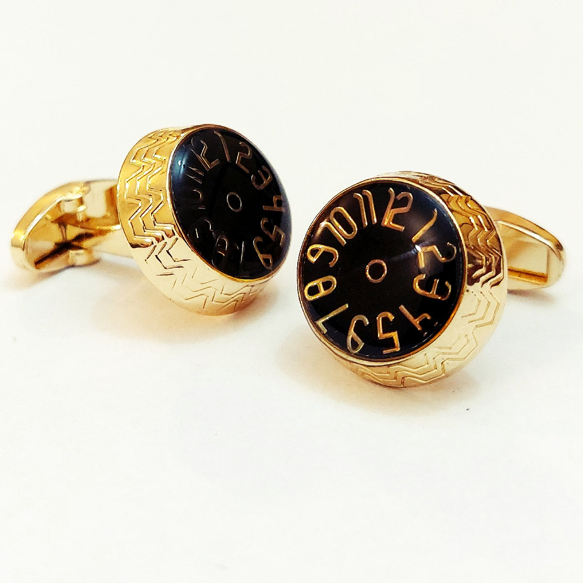Very Handsome Looking Cufflinks For Men