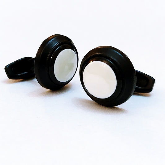 Very Handsome Looking Cufflinks For Men