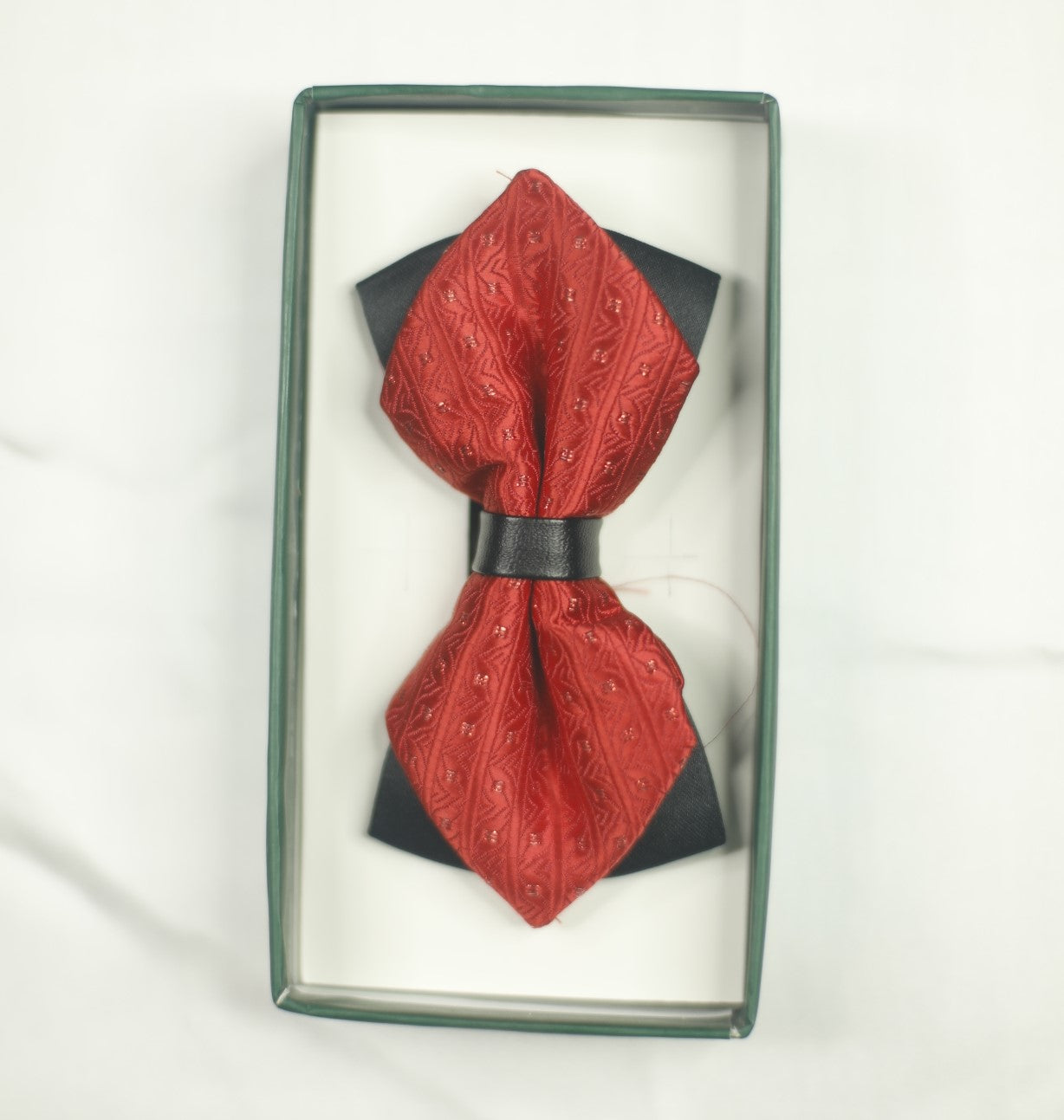 Very Beautiful And Handsome Men's Bow Tie - Red